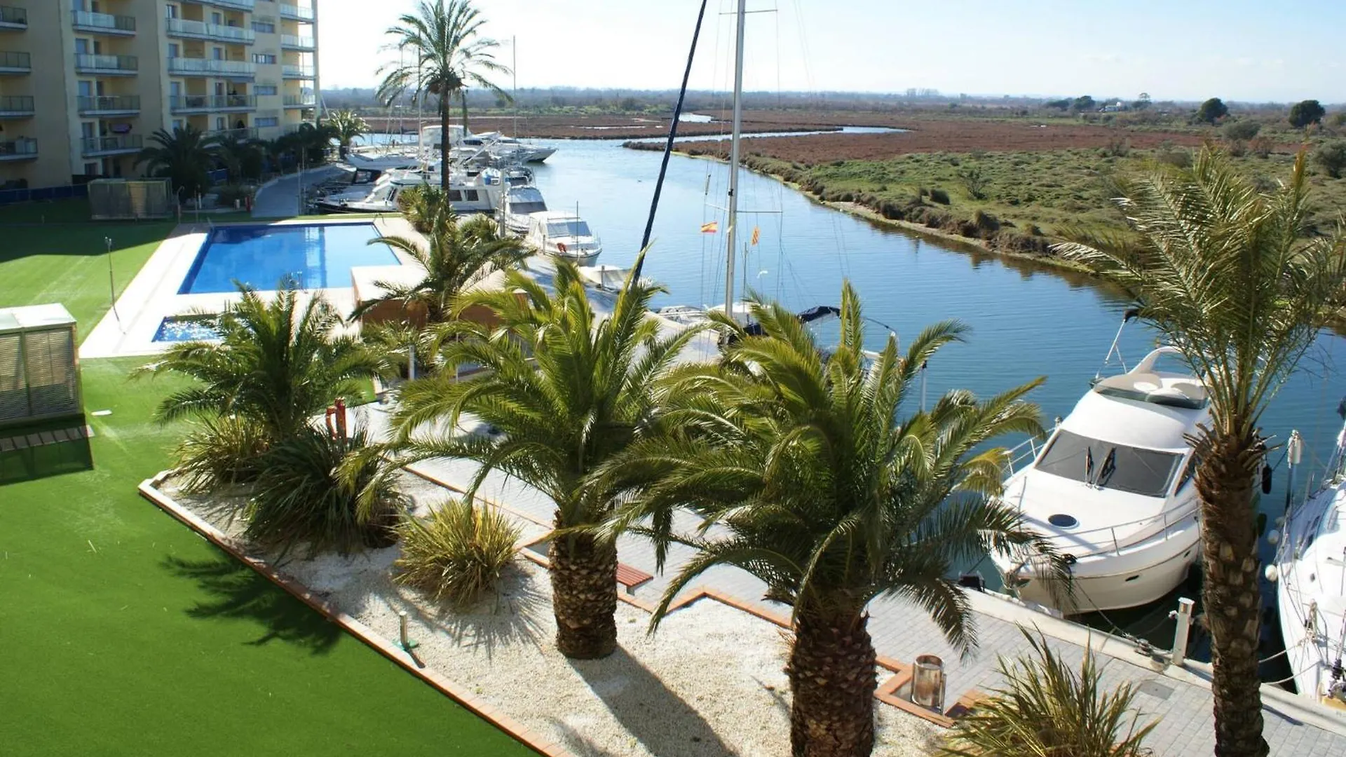 Precioso Apartamento En Complejo De Al Standing Av-16 Roses Apartment